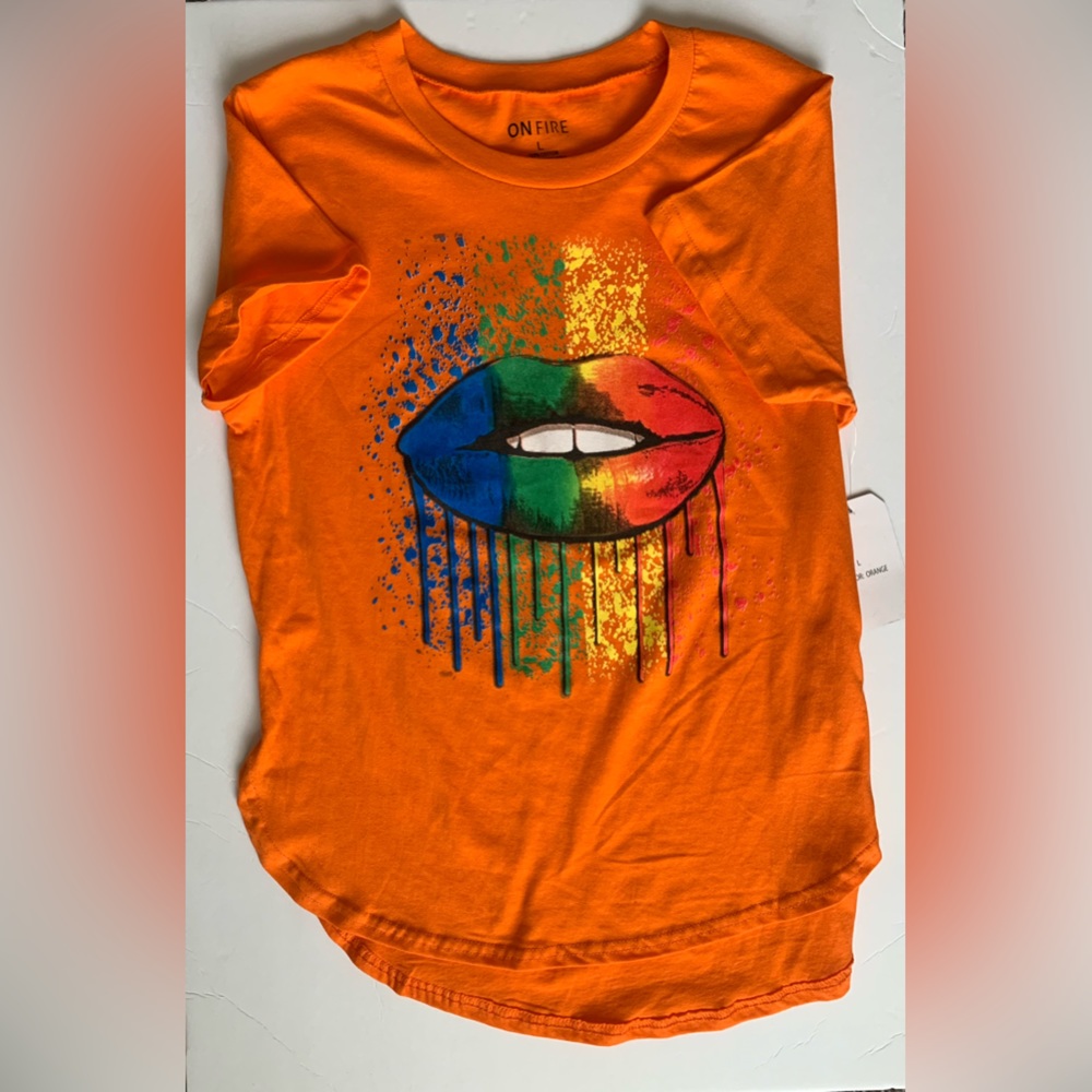 Graphic T-shirt, NWOT